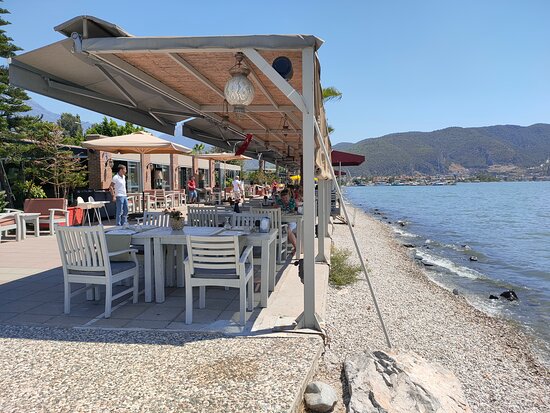 Denizatı Restaurant & Bar